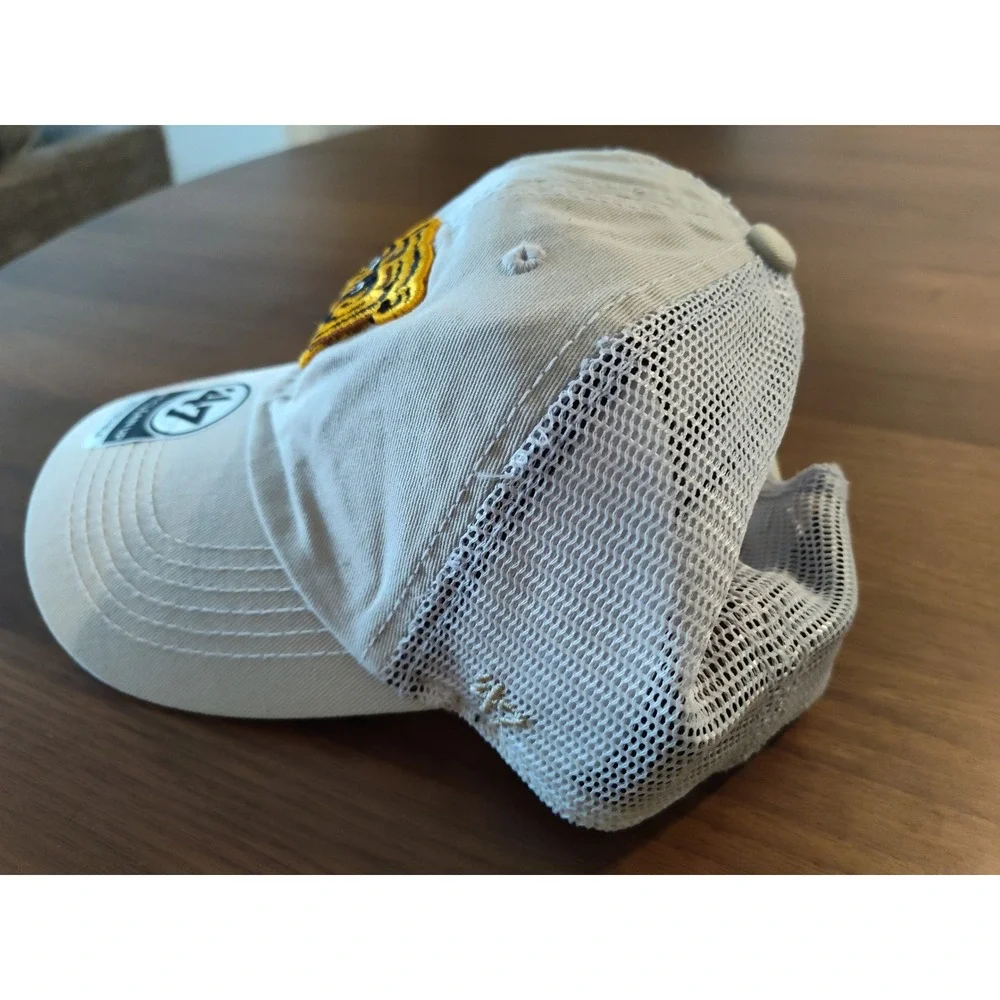 47 Brand Boston Bruins Vintage Hockey Trucker Hat Clean Up Snapback Tan Mesh NHL